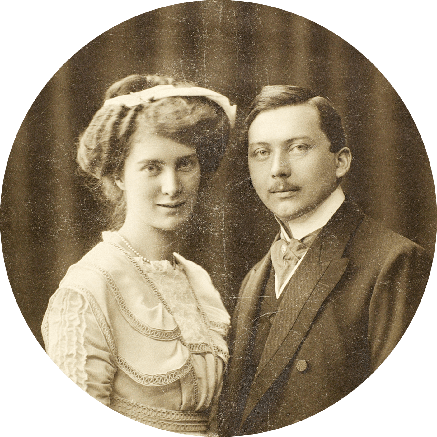 Engagement picture of Karl Kessler and Auguste Eisenmann. The marriage was in 1911.
